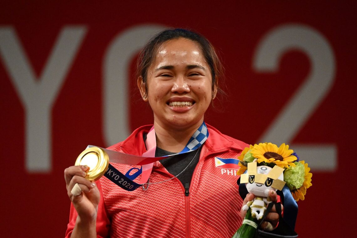 Berlatih belakang rumah di Jasin, Melaka, Hidilyn Diaz sumbang emas pertama Olimpik untuk Filipina