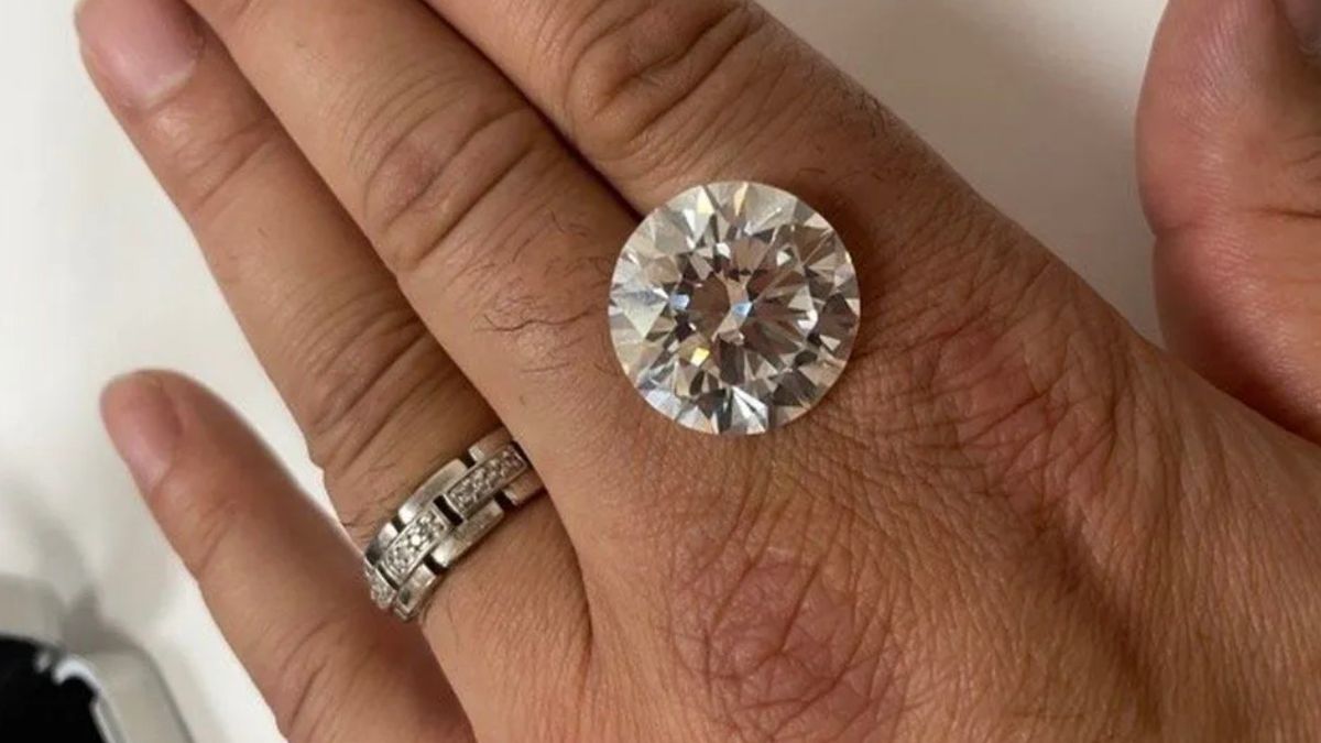 Wanita nyaris buang 'berlian lama', rupa-rupanya bernilai RM11 juta
