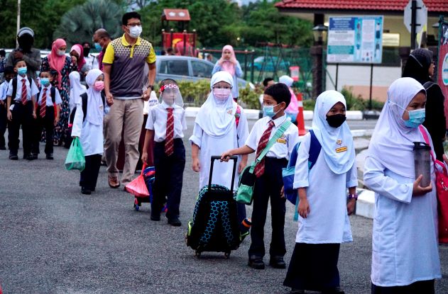 Sekolah Lembah Klang, Melaka bermula hari ini