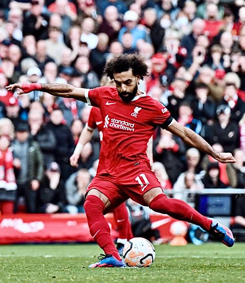 Dua gol Salah bawa Liverpool rampas takhta liga