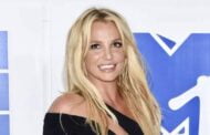Autobiografi Britney Spears terlaris di Amerika Syarikat