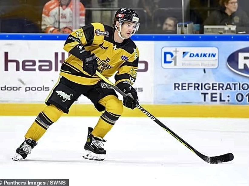 Pemain hoki ais maut kena bilah kasut luncur