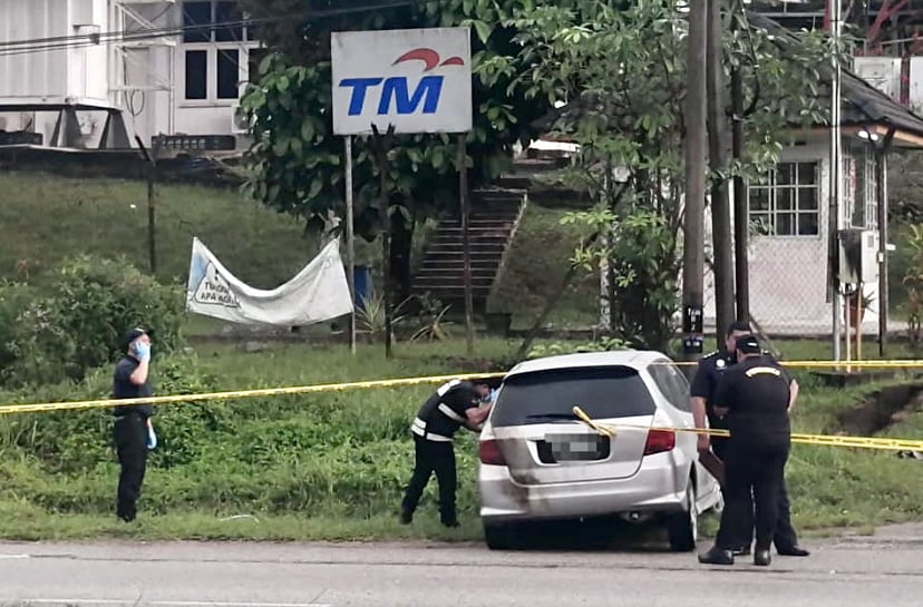 Mayat wanita ditemukan dalam longkang