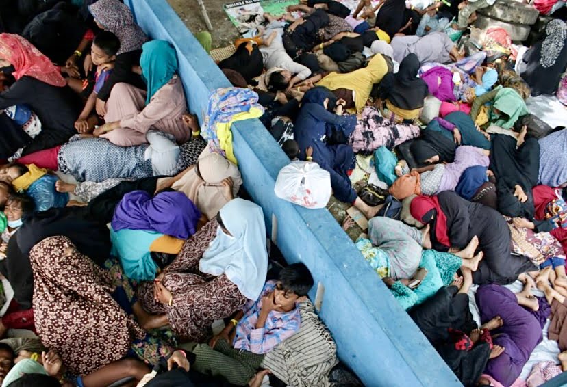 Ribuan Rohingya tiba di Aceh, Indonesia ‘susah hati’
