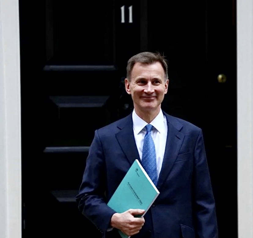 Britain naikkan gaji minimum 9.8 peratus