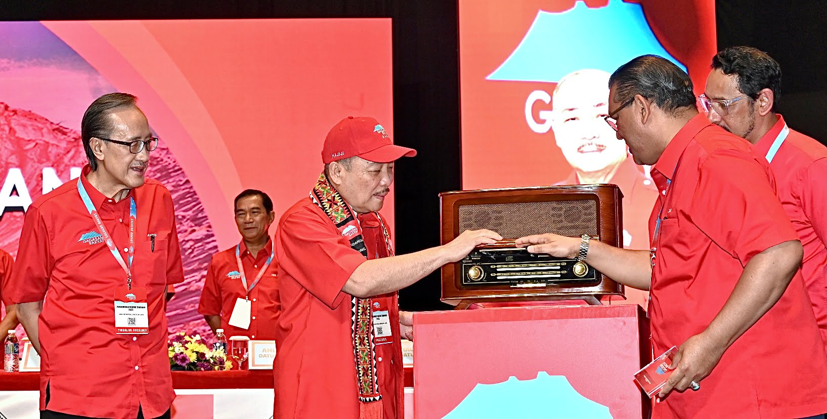 Mingkakat mongobi’ konosipan rayat, kopotutan Sabah – Hajiji