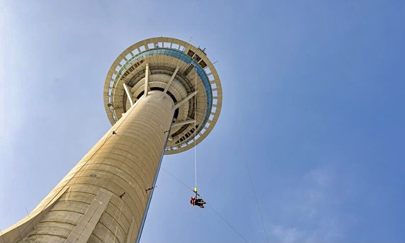 Pelancong ‘mati terkejut’ ketika buat bungee jumping di Macau