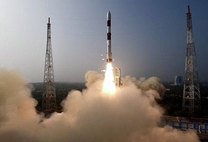 India lancar roket kaji lubang hitam