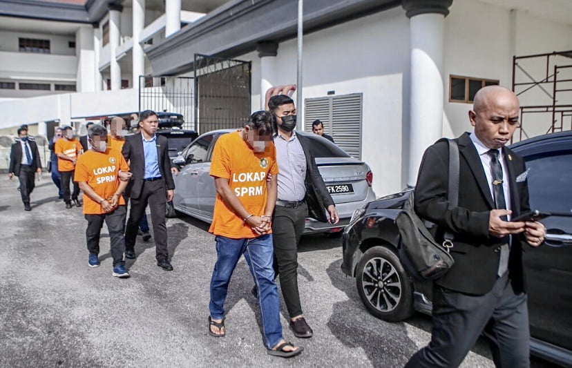 Empat termasuk CEO persatuan bola sepak ditahan SPRM