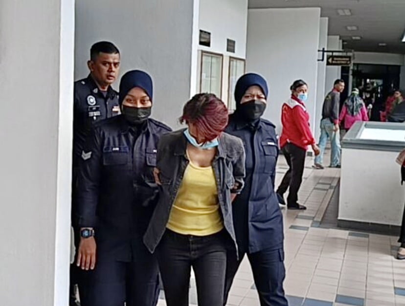 Wanita tawar seks guna WhatsApp didenda RM2,500
