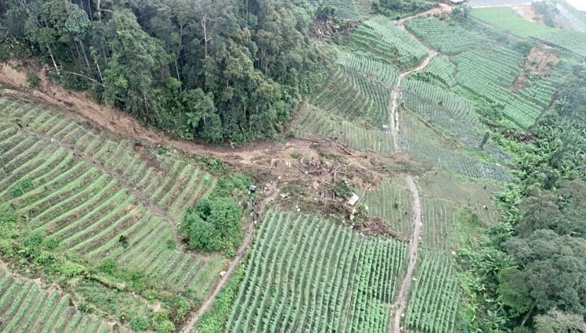 Mangsa kedua tanah runtuh ditemukan