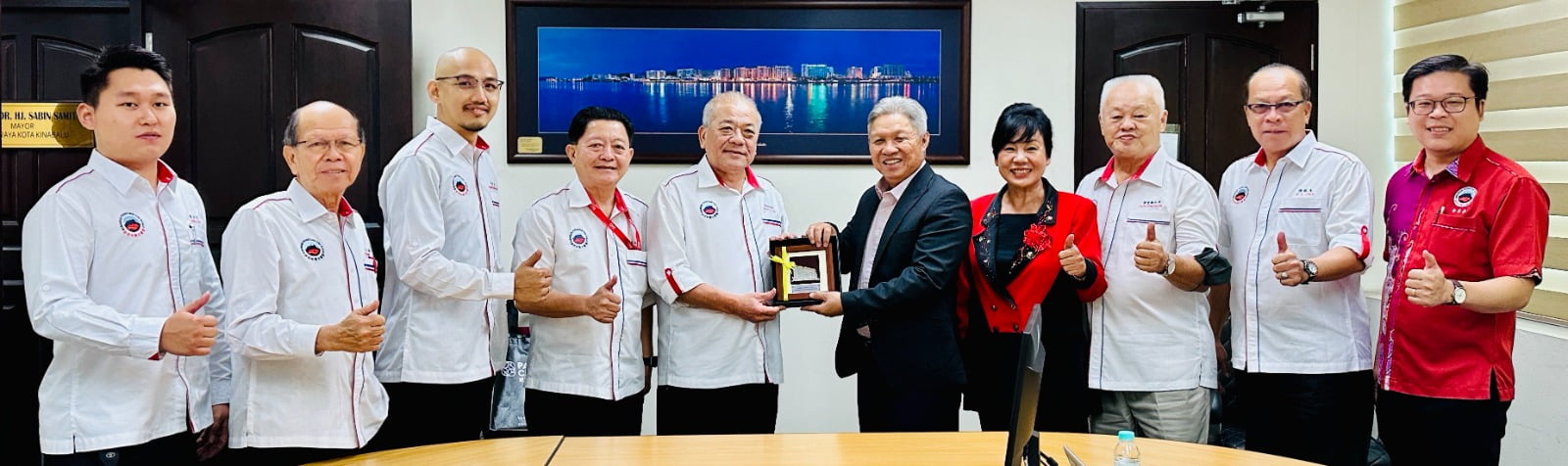 吳添泉率沙華堂領袖訪庇新市長 下月聯辦新春嘉年華