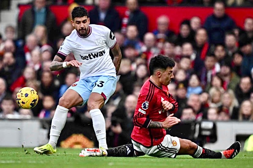 Martinez gantung kasut lapan minggu