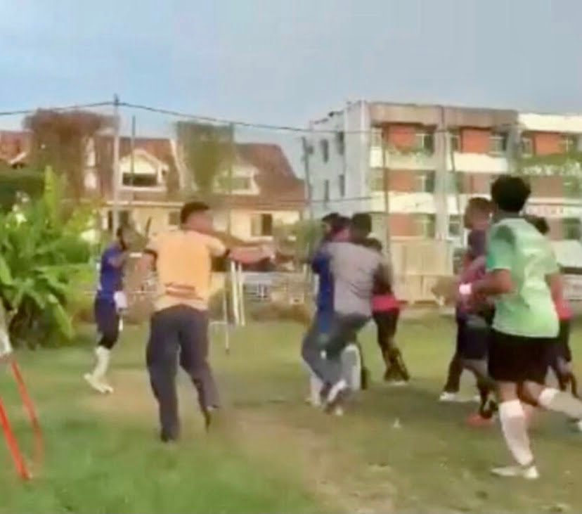 Polis tahan tiga lelaki bergaduh gara-gara bola