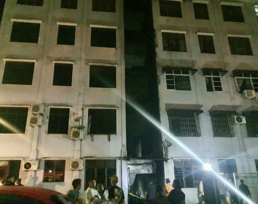 6 penghuni terperangkap rumah pangsapuri terbakar