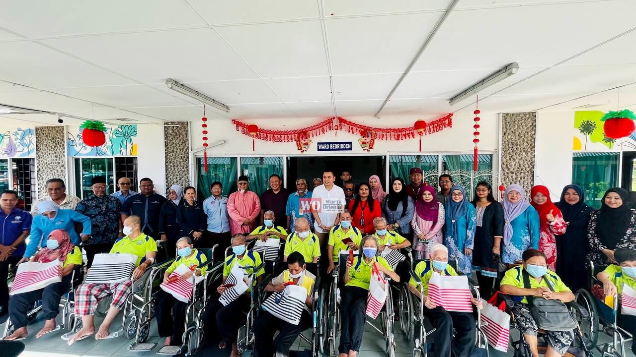 Andi bersama penghuni Rumah Warga Tua, Air Panas Tawau rayakan Tahun Baharu Cina