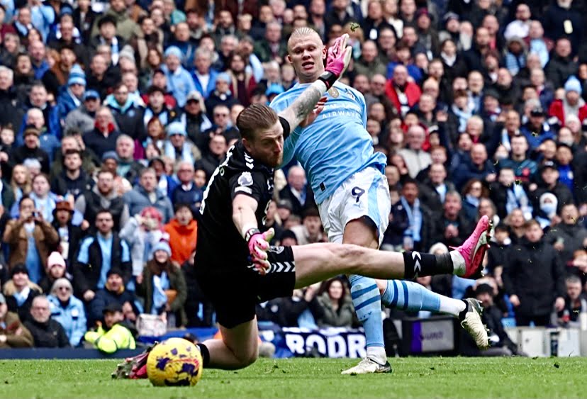 City naik sekejap ke puncak EPL, tumpaskan Everton 2-0