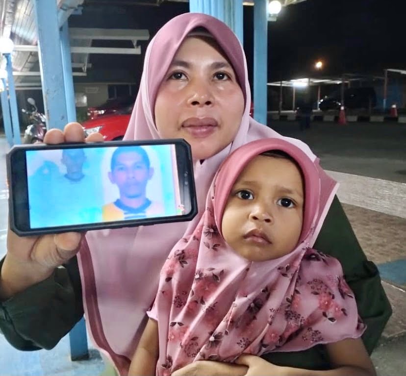 Peniaga belut maut, gerai dirempuh kereta