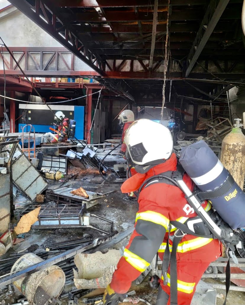 Dua maut, dua cedera dalam letupan gas acetylene di Puchong