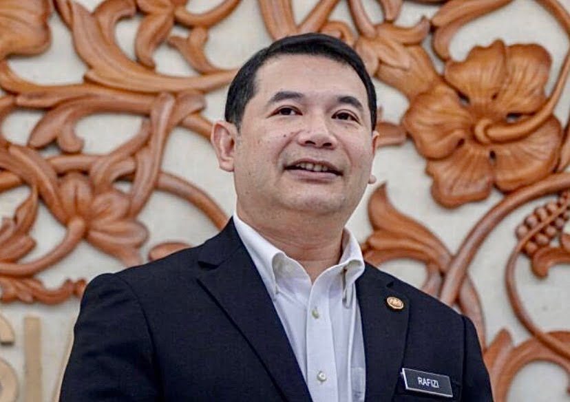 Rafizi nafi Kerajaan Perpaduan gagal seperti didakwa Annuar