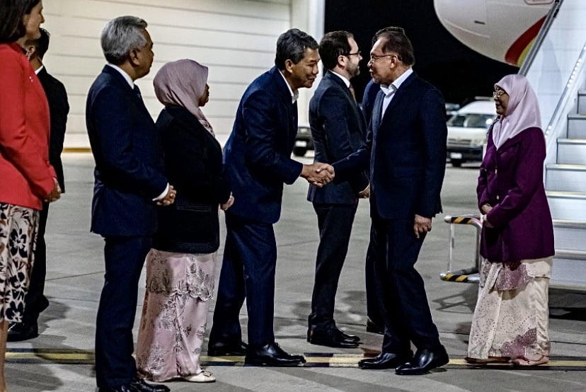 Anwar tiba di Australia untuk lawatan rasmi