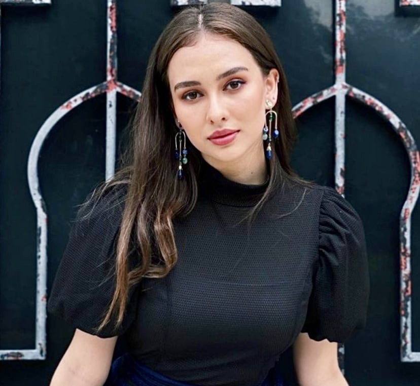 Anna Jobling reka koleksi baju untuk kucing