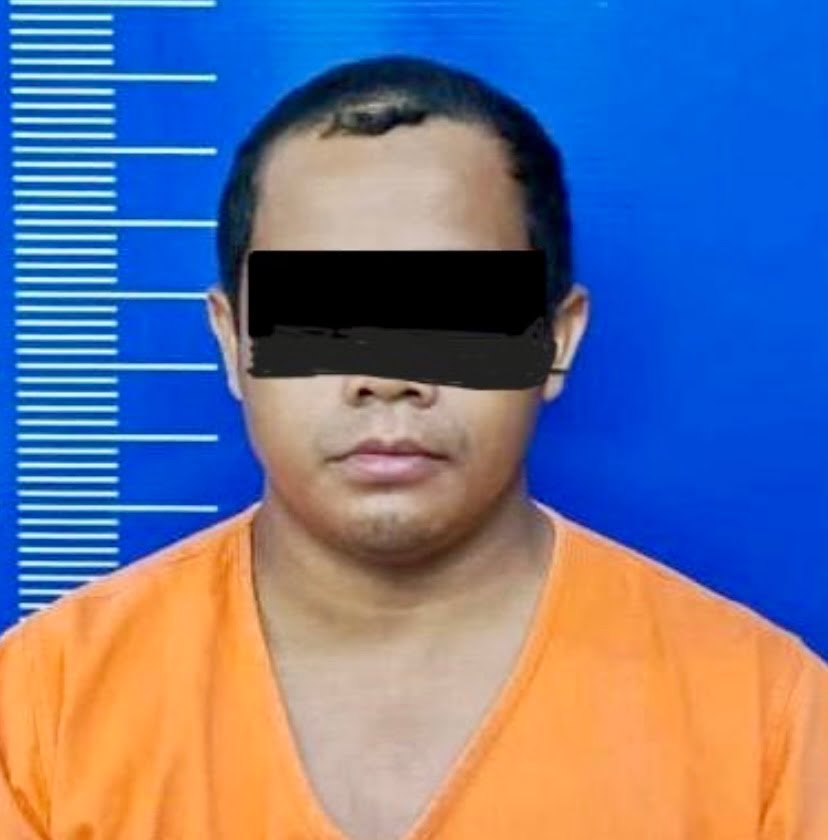 Lelaki rosakkan patung pameran ditahan