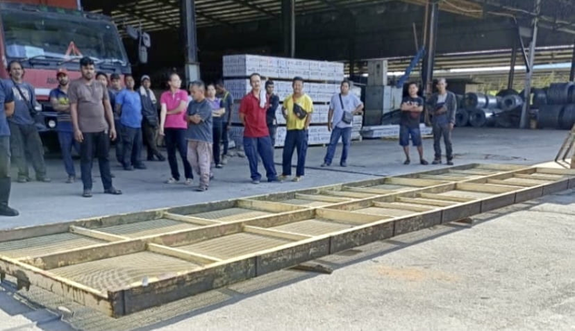 Warga emas maut dihempap pintu pagar