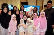 MUTIARA GRS beri sumbangan kepada anak yatim