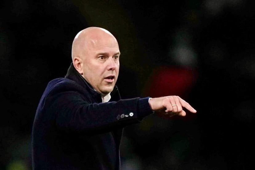 Liverpool setuju Slot pengendali baharu