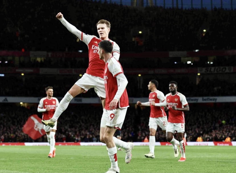 Arsenal kembali pintas Liverpool