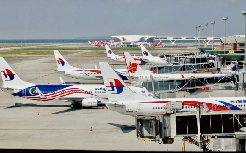 Gunung Ruang meletus: MAS, AirAsia batalkan penerbangan KLIA ke Sabah, Sarawak