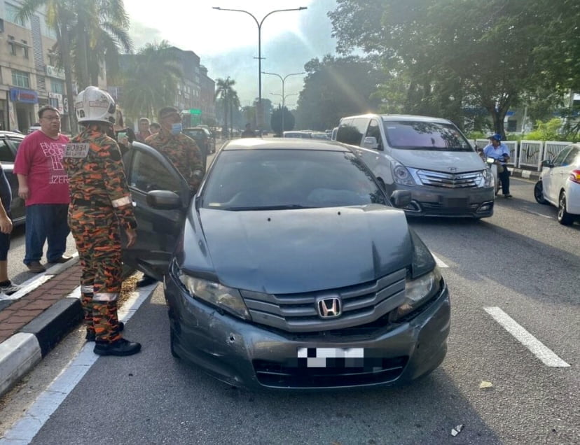 Akauntan maut dirempuh kereta buat pusingan U