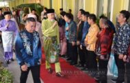 敦朱哈門戶開放 300嘉賓同慶開齋節