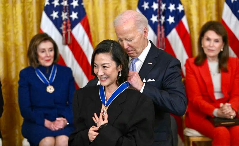 Michelle Yeoh terima Pingat Kebebasan Presiden AS