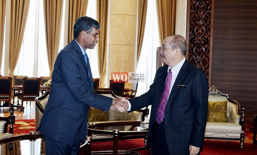 Indian diplomat meets Chief Minister
