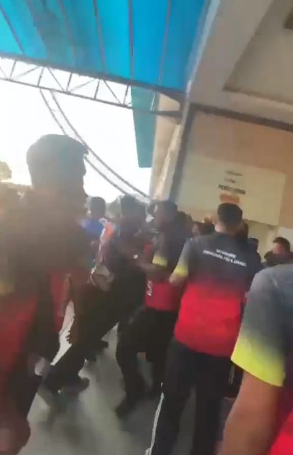 Anggota TLDM cedera dibelasah penyokong bola sepak PASKAL