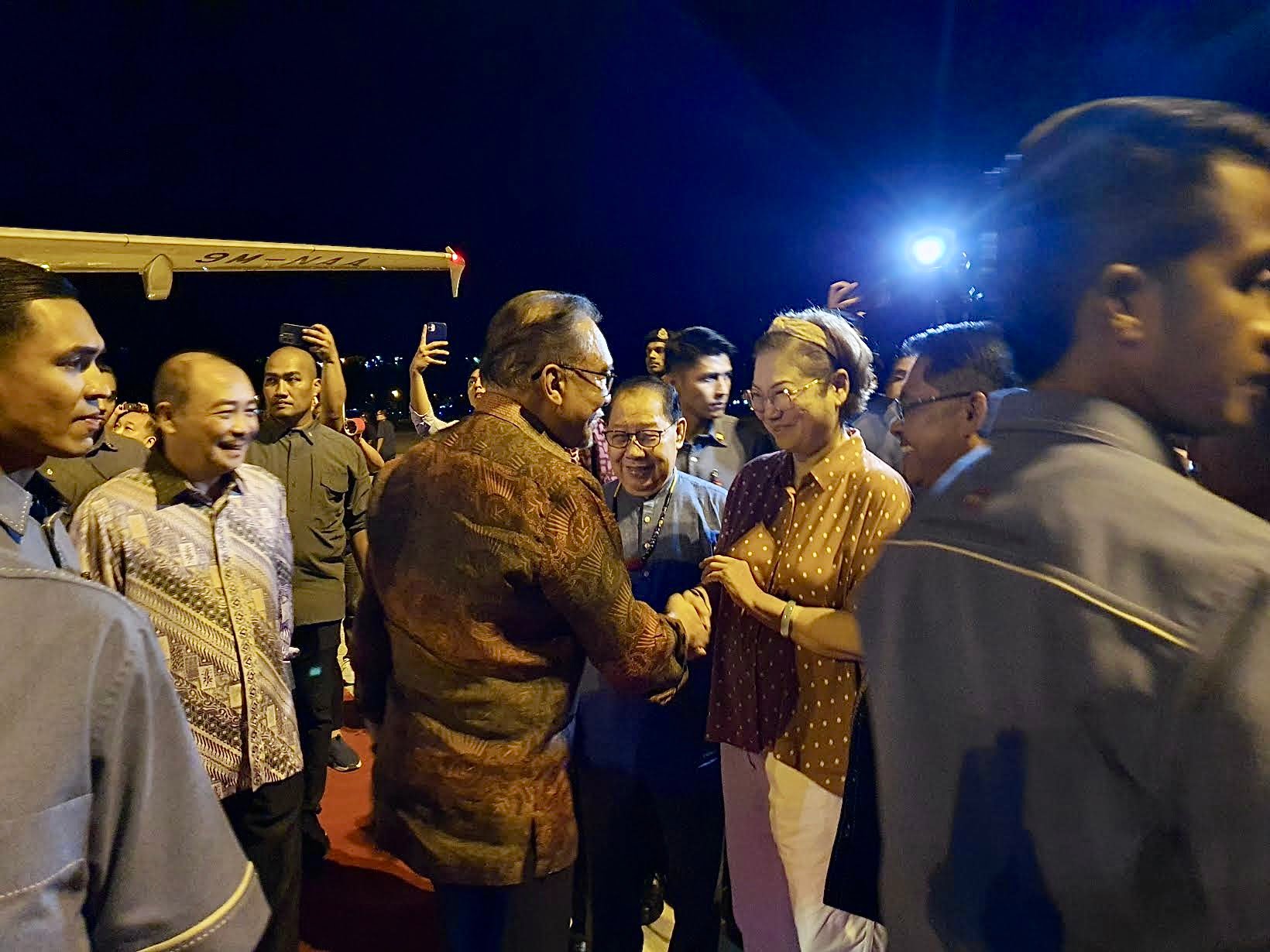Anwar tiba di Sabah 