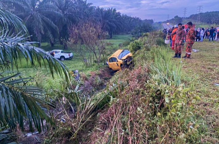 Lelaki maut dilanggar ketika cuba bantu mangsa kereta terbabas