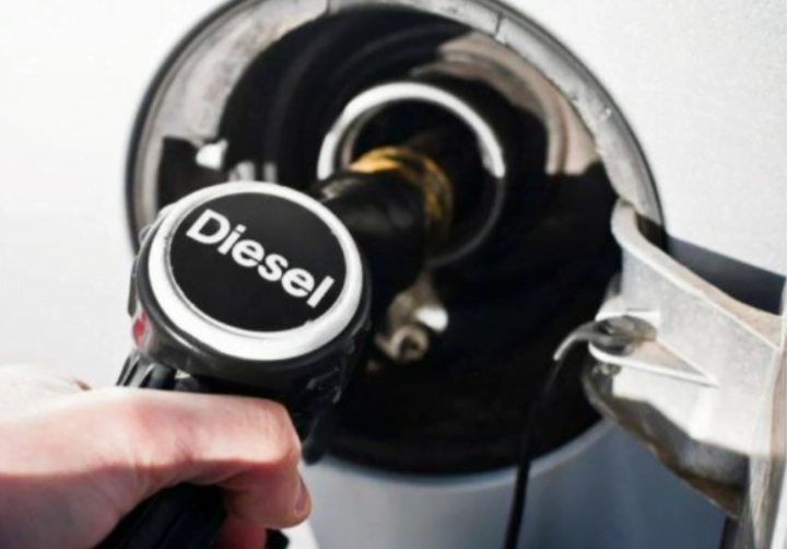 Harga diesel tanpa subsidi ditetapkan RM3.35 seliter bermula tengah malam ini