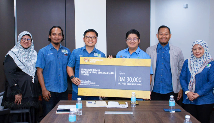 TUBE Sabah terima sumbangan RM30,000, bantu perkasa usahawan kecil