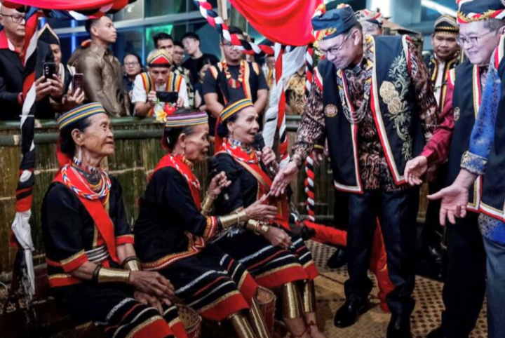 Kestabilan politik, dasar jelas jadikan Sarawak gergasi ekonomi – Anwar