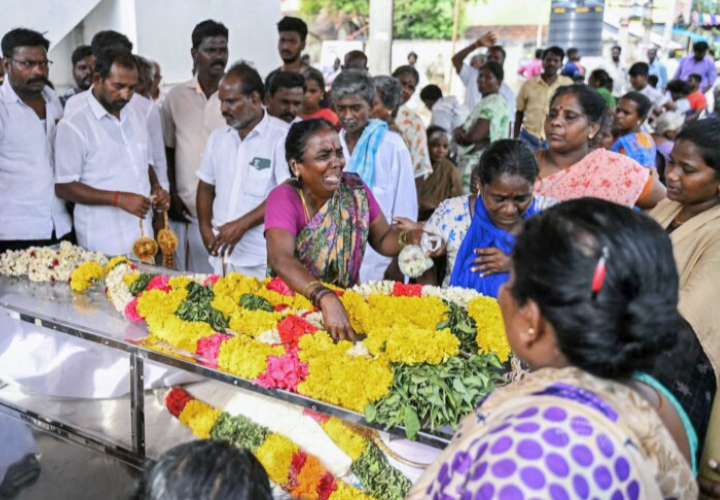 54 maut minum arak beracun di India