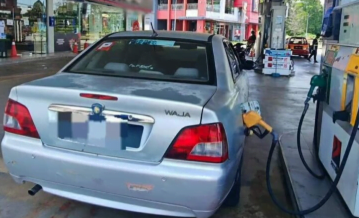 CCTV bantu KPDN cekup lelaki buat belian petrol berulang