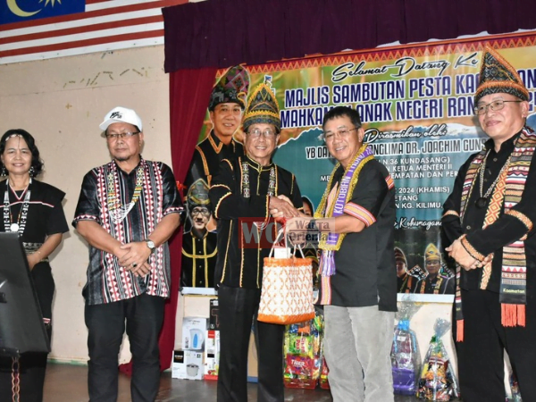 Dr. Joachim tuminindapou Ramai Kaamatan MAN Ranau