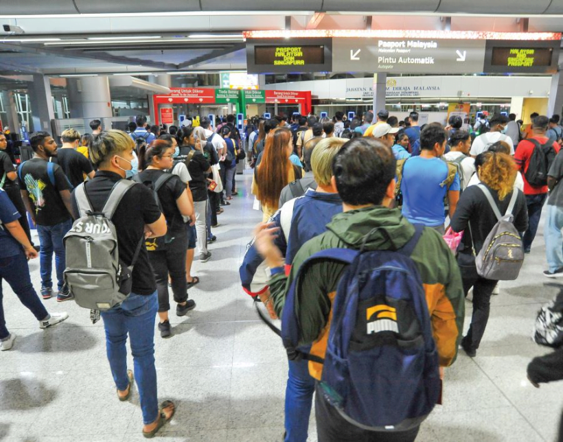 Rakyat Malaysia tidak perlu guna pasport ke Singapura