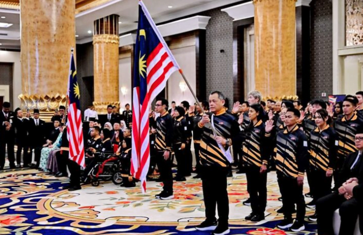 MOM tampil beri penjelasan bawa 40 pegawai ke Paris