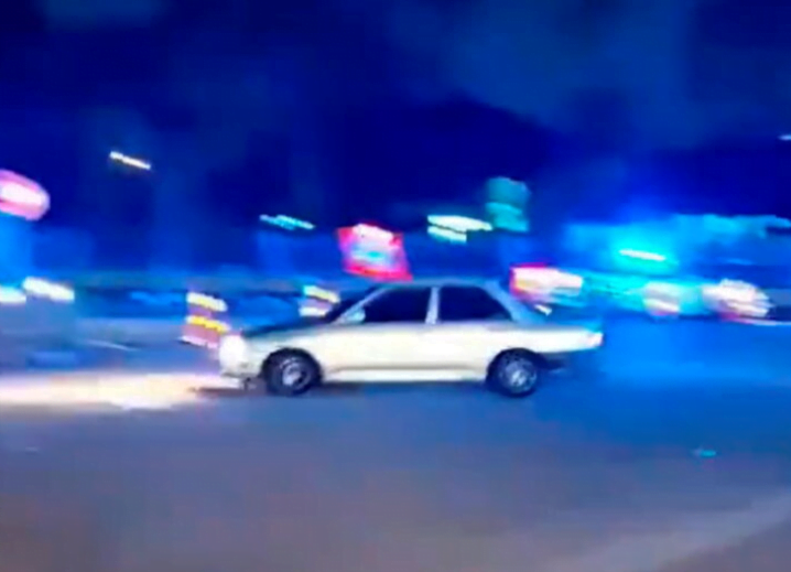 6 kereta polis kejar kereta pasangan kekasih