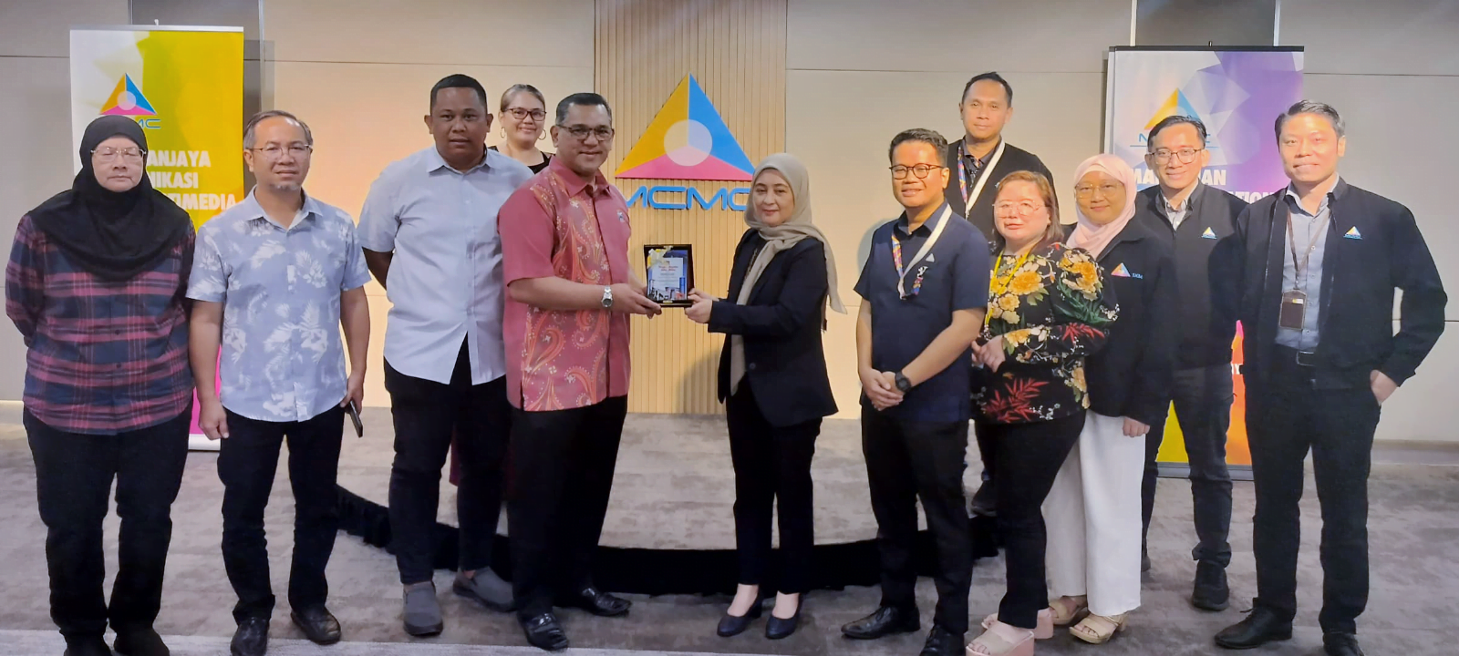 Biro Penerangan Gagasan Rakyat kunjungi SKMM Sabah