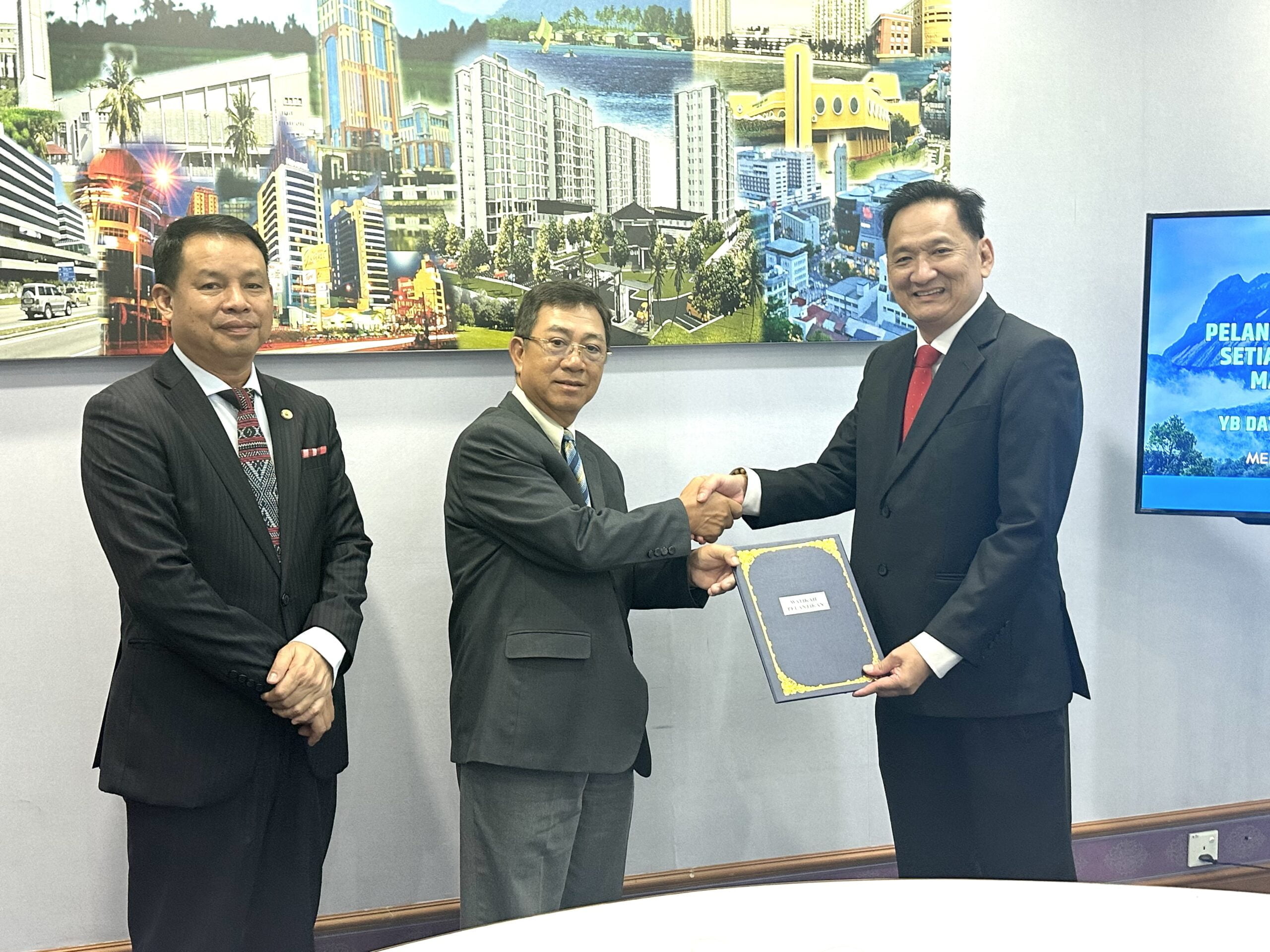 Francis Chong dilantik Presiden Majlis Perbandaran Penampang